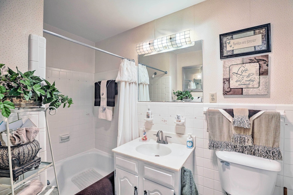 Nashville Apt w/ Patio, 3 Mi to Grand Ole Opry - Property Image 21