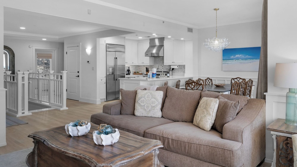 Watersound Beach Retreat Pool & Gulf Views + Free Attraction Tickets!