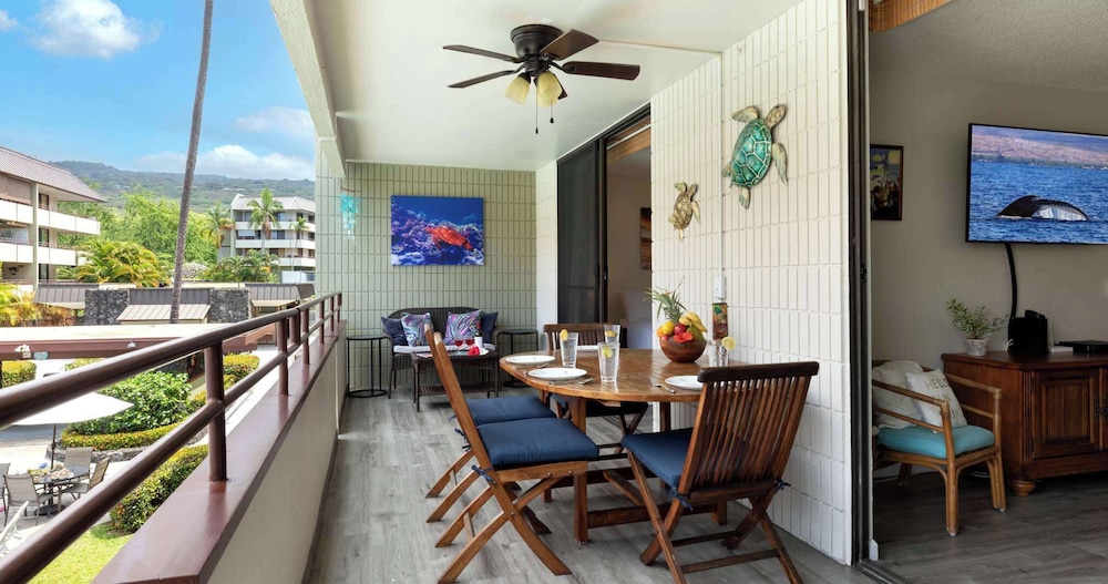 Oceanfront Condo 117 in Kailua-kona