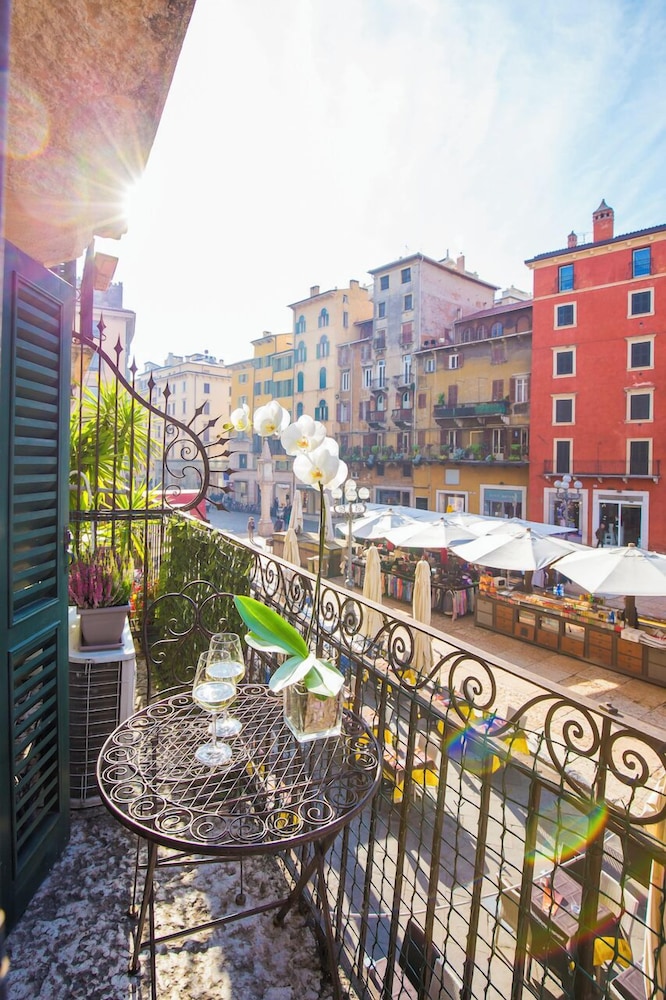 Corte Realdi Suites Piazza Erbe