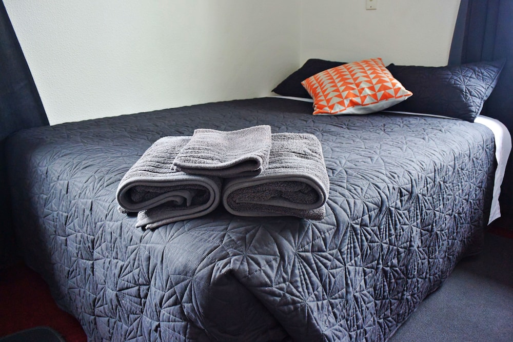 BoBs Hostel
