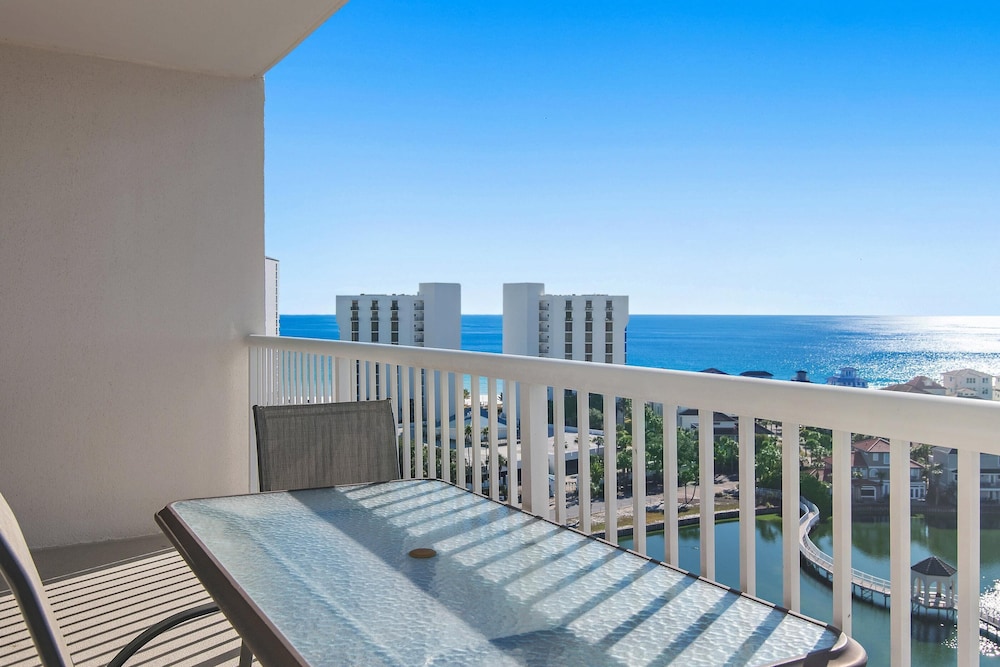 Pelican Beach Terrace 1203