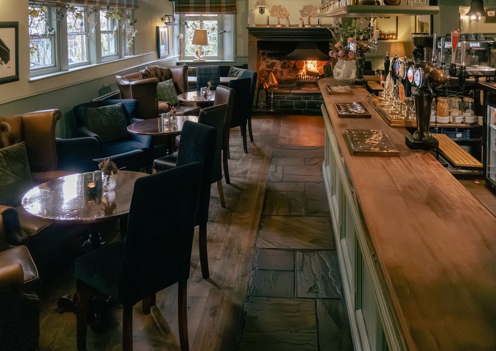 White Lion Hotel
