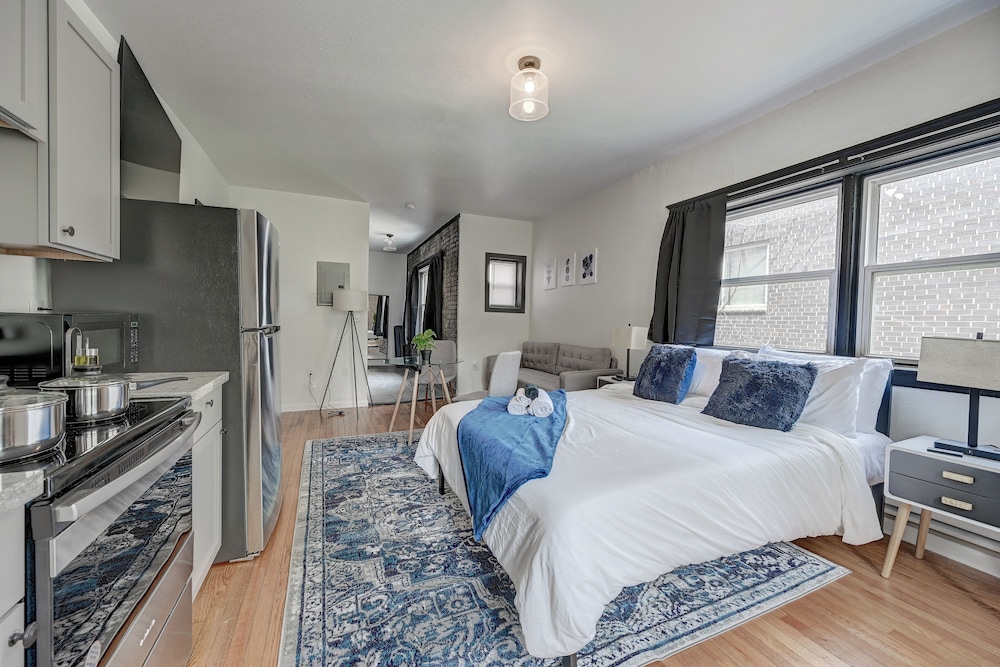 ROVE LIVING/KB - Prospect