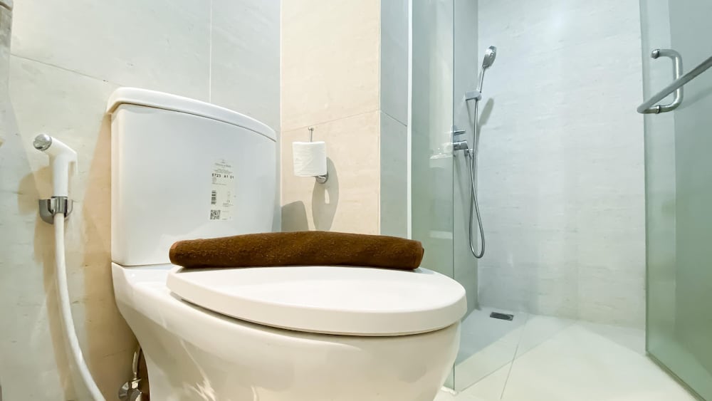 Brand New And Homey Studio At Gold Coast Apartment Pik