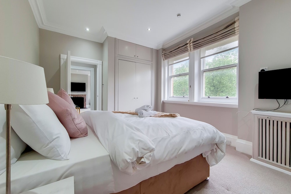 The Knightsbridge Residences