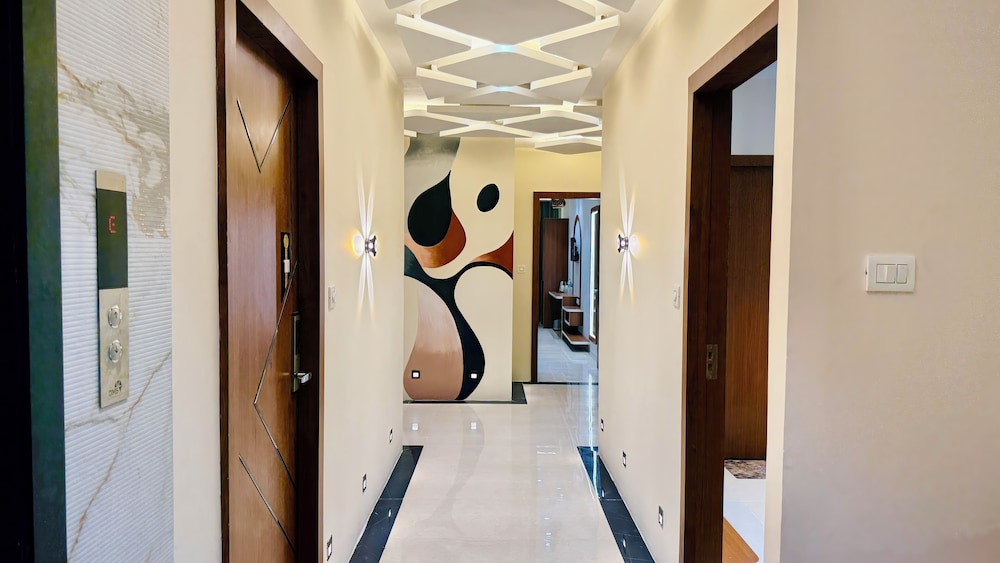 Hotel Mantri Ji