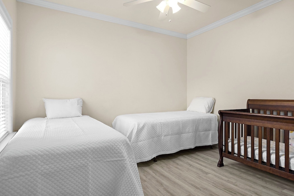 Park Avenue 214 by Southern Vacation Rentals