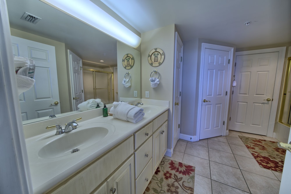 Grand Panama Beach Resort by Panhandle Getaways