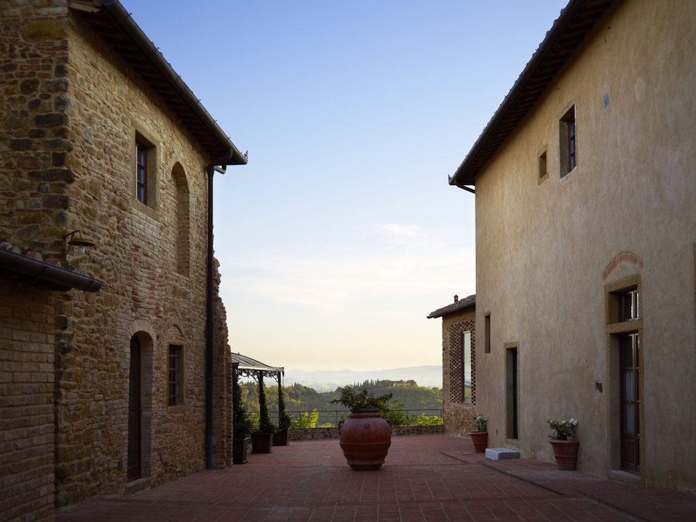 B&B Borgo Petrognano - Residenza d'epoca