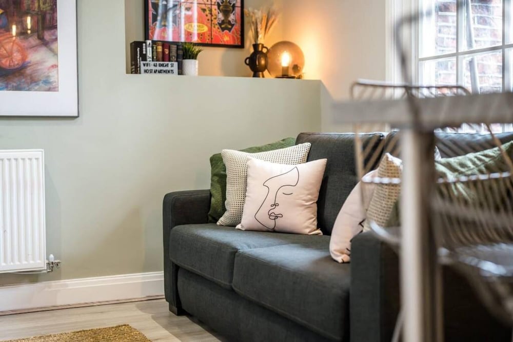 Host Apartments Picasso s Place II view 4
