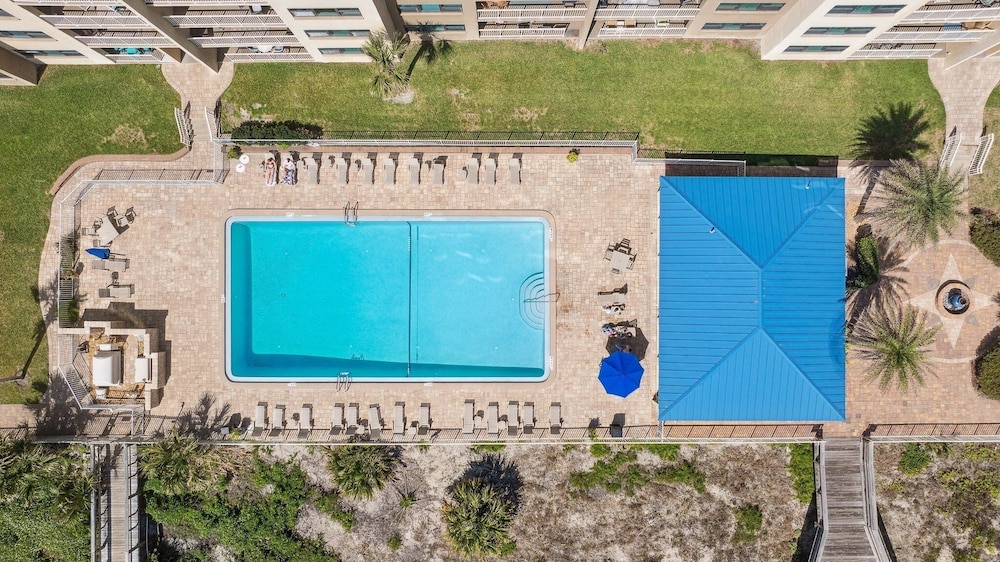 667 Amelia By The Sea 3 Bedroom Condo
