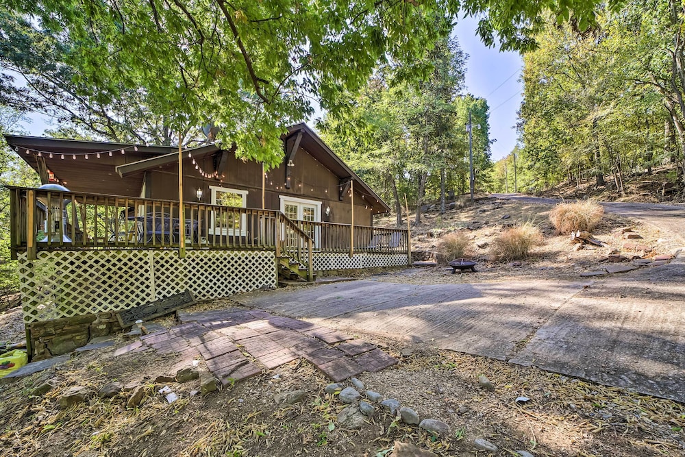 Secluded Vian Retreat Close to Tenkiller Lake view 3