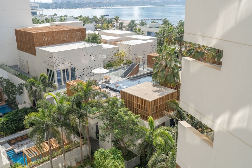 Stunning 3-bedroom Retreat at Five Palm Jumeirah With Spectacular Views and Direct Access to the West Beach