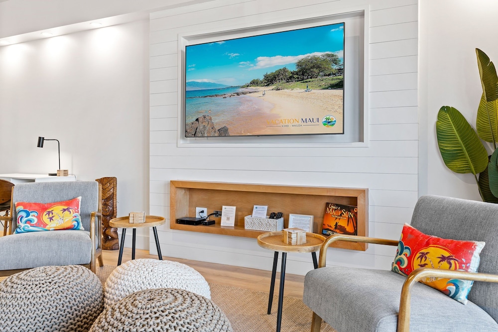 Summer Sale! Deluxe Modern Renovation, Split-ac, Kamaole Sands 4-411, Book Now!