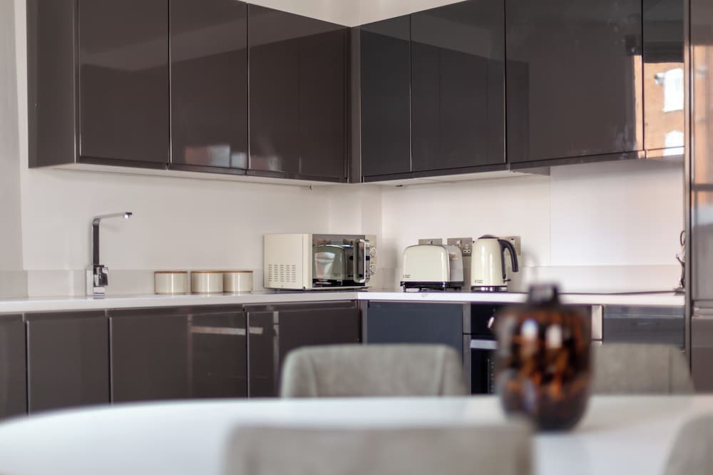 The Old Street Luxury Flat into 3 Bed Apartment in Old Street