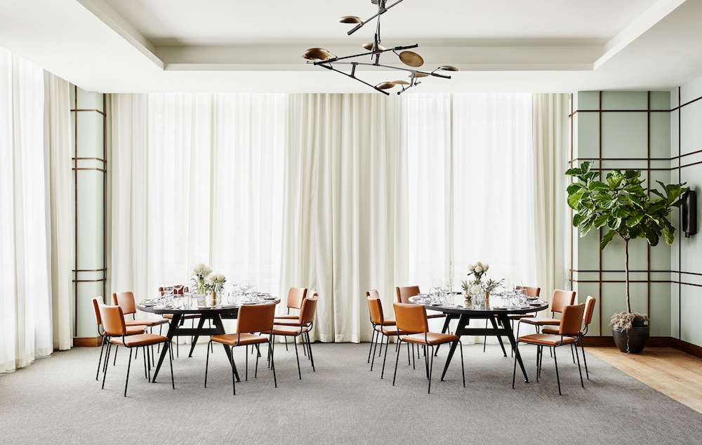 Hartford Vacations - The Blake Hotel - Property Image 9