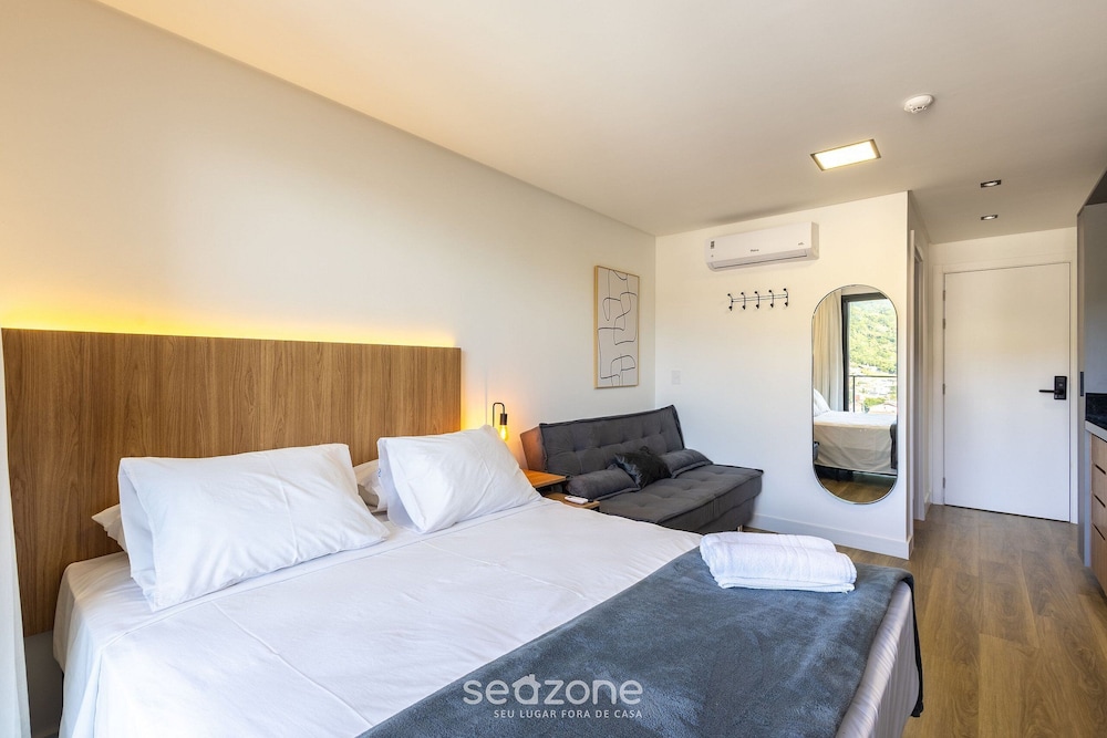Studios in a Seaside Building, Close to Beto Carreiro at Penha Spot - Psob