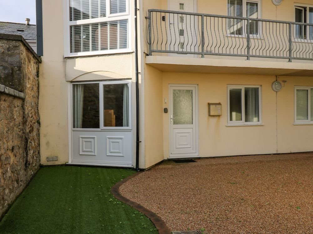 1 St. Marys Court