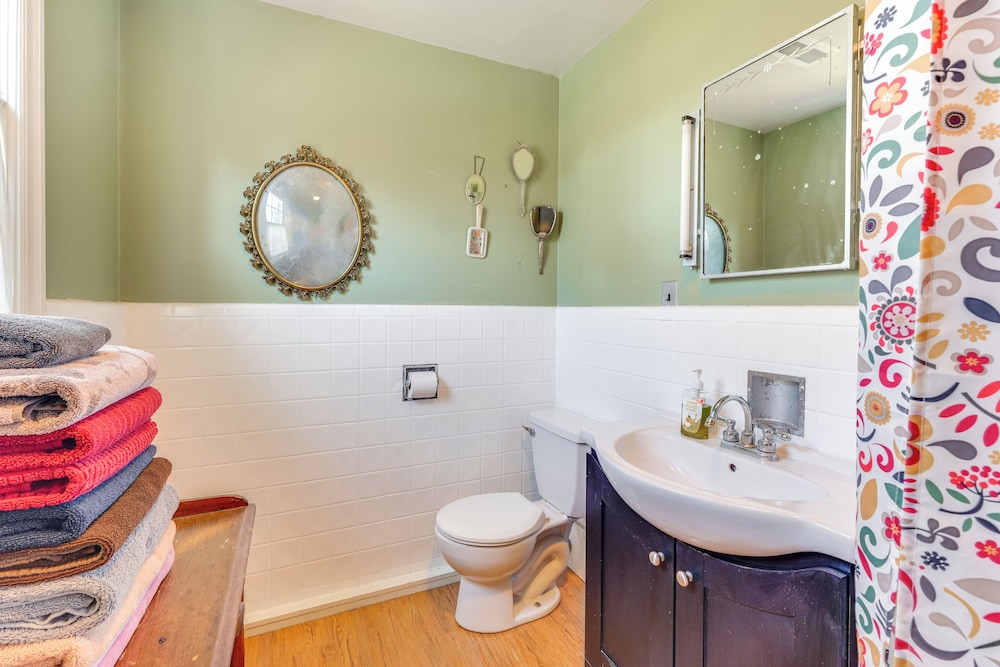 Pet Friendly: Historic East Stroudsburg Manor