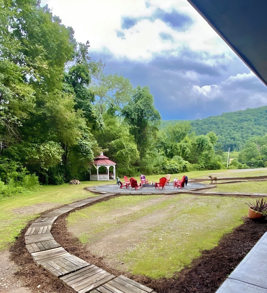 Green Acres Retreat