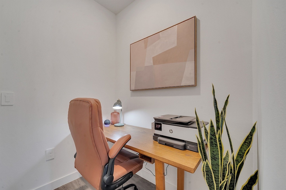 3BR Home Near Disney w/ Office & Fun Corner