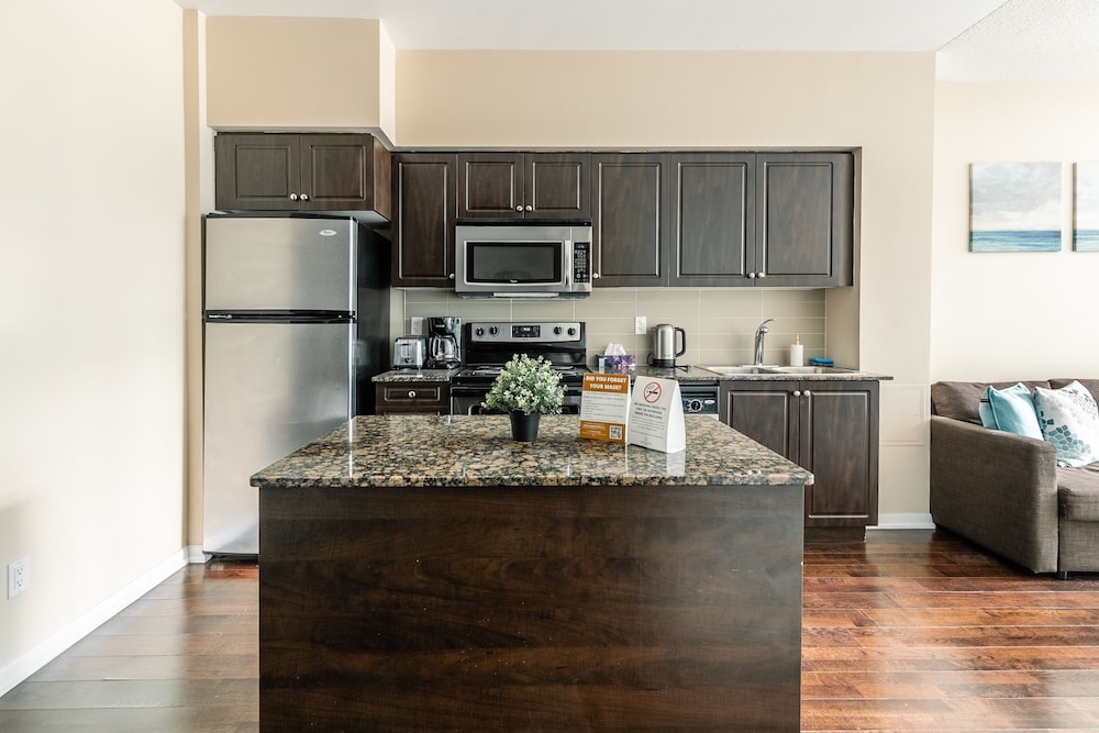GLOBALSTAY. Fort York Apartments