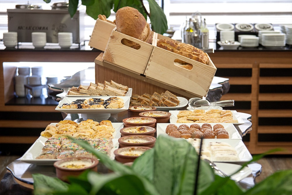 The Rise Aron Business Otel Merter - Image 40