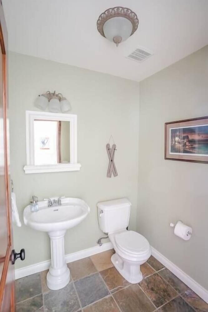 Lone Eagle Haven 3 Bedroom Home