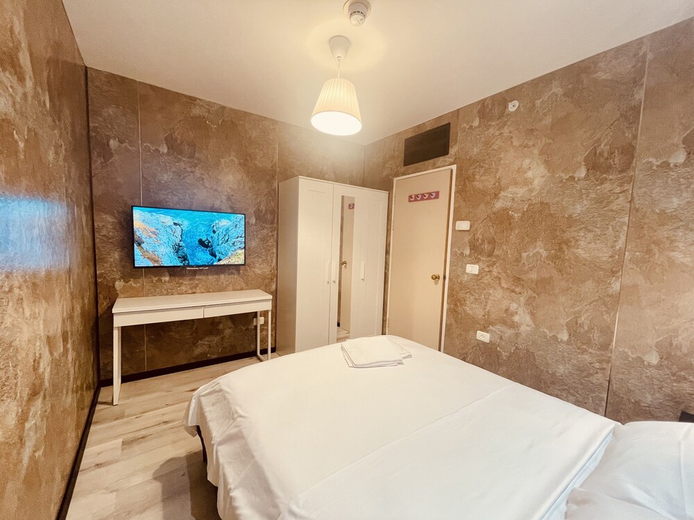 Carmel Holiday Apartments