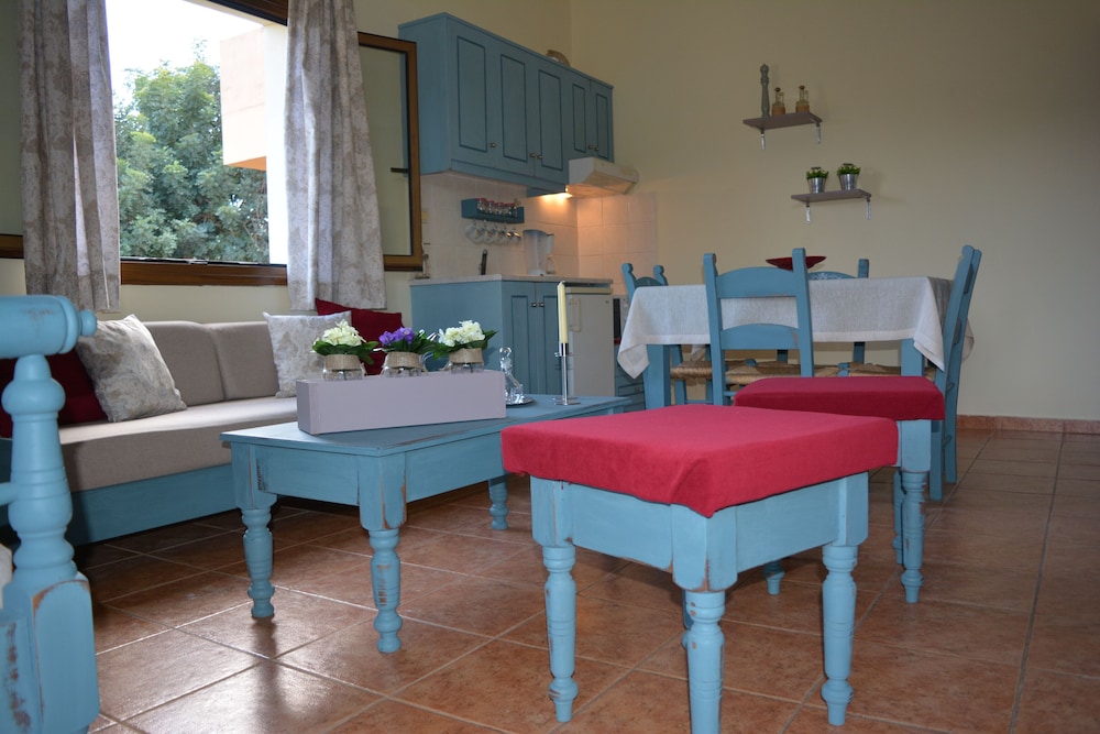 Elianthos Villa