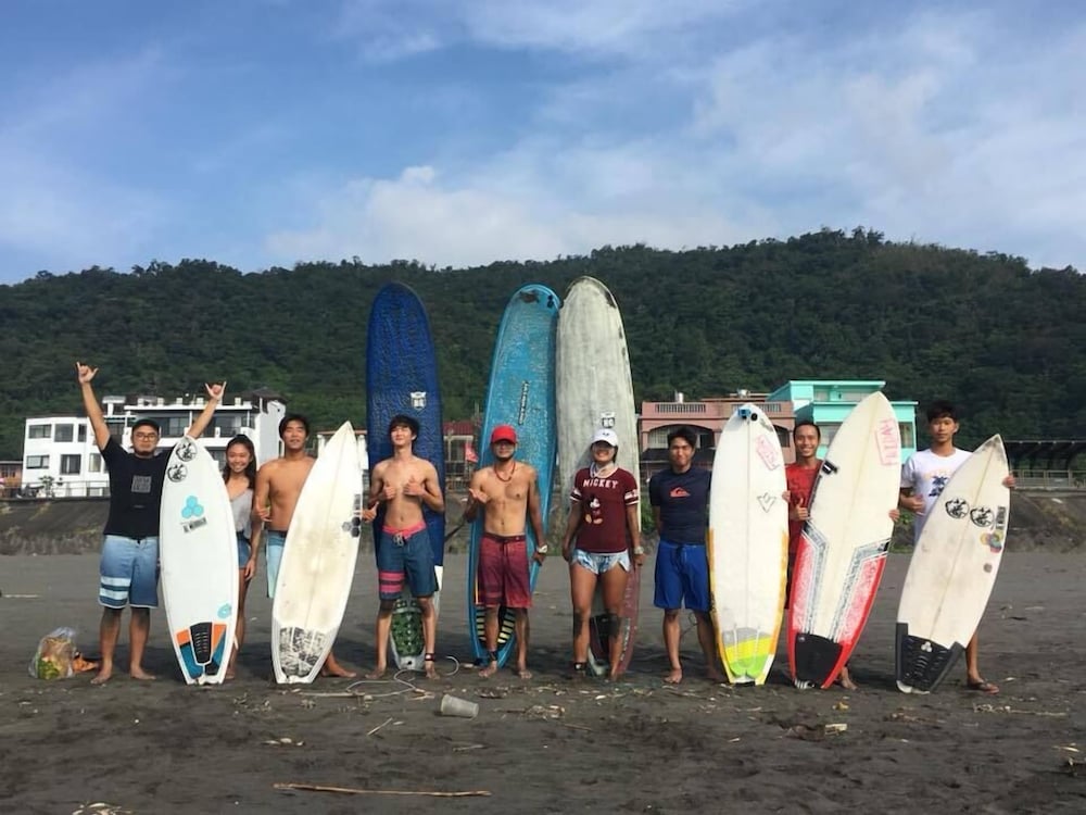 Wave Backpackers - Hostel