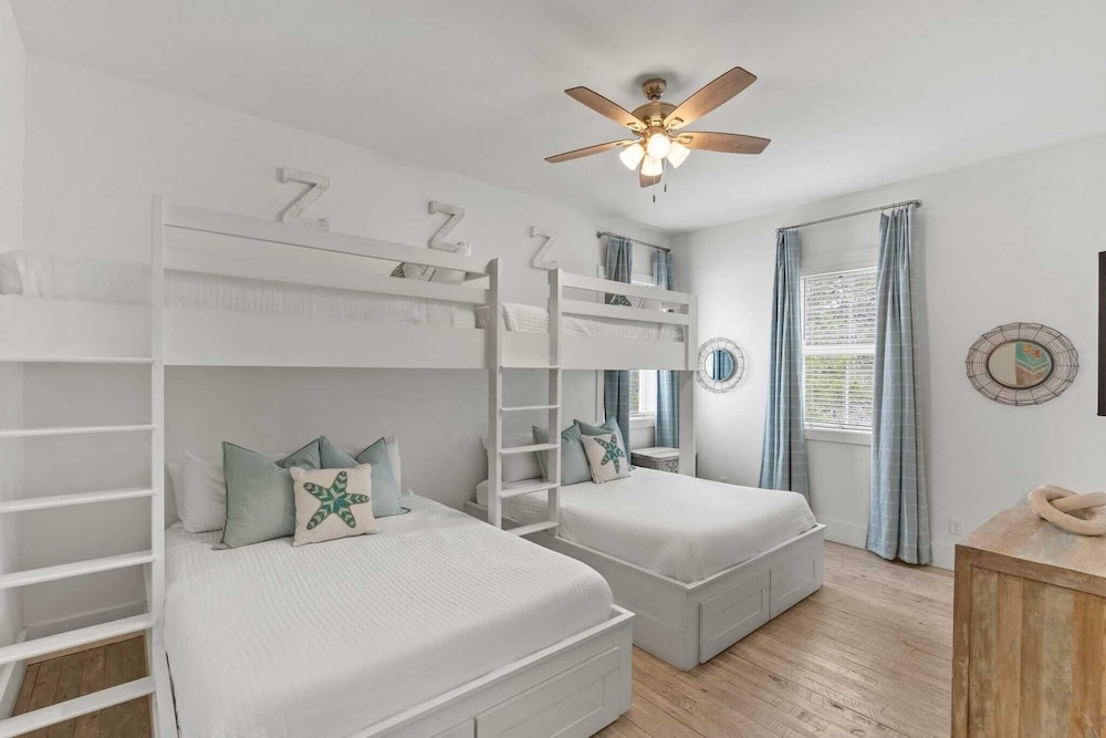 The Flying Pig by Avantstay Private Pool + EV Charger Blue Mountain Luxury