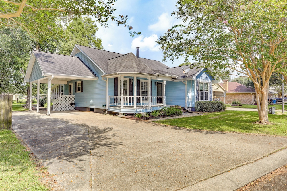 5 Mi to Downtown Morgan City: Waterfront Retreat