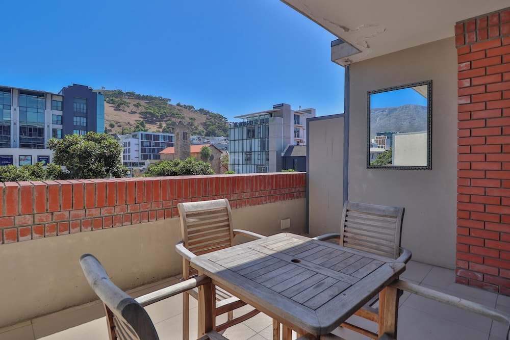 Rockwell Apartments by CTHA
