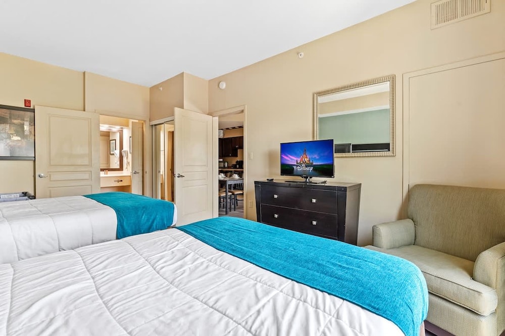 1 BR Apartment 3 Miles From Disney Springs Hs307