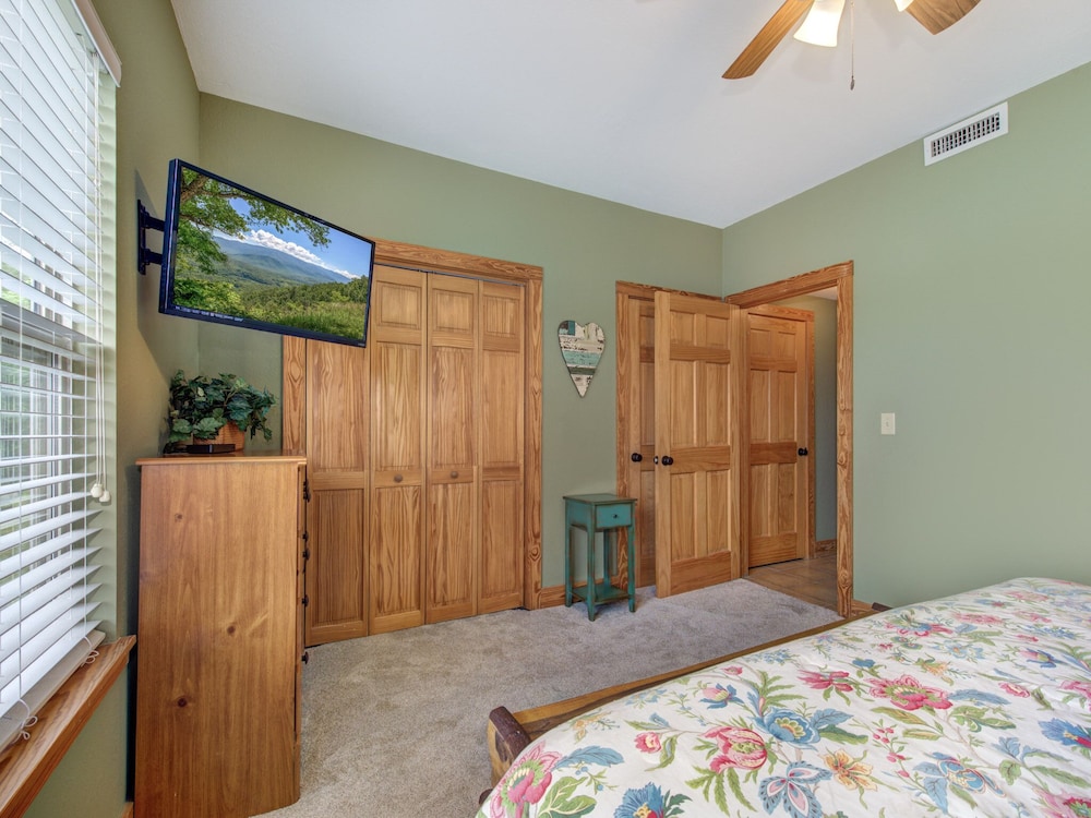 Journey's End 3209 by Jackson Mountain Rentals view 5