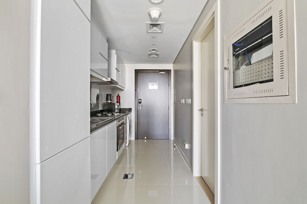 Artesia - 409 Studio