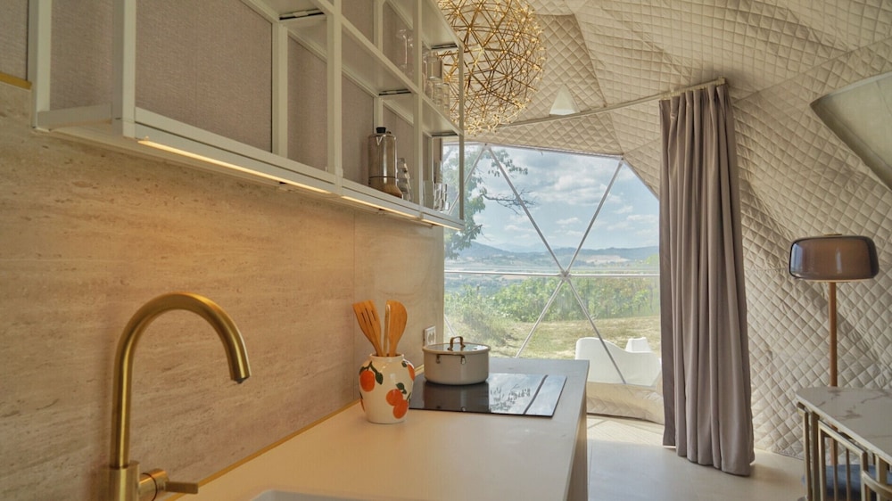 Cozy Cabin Retreat in Ortezzano