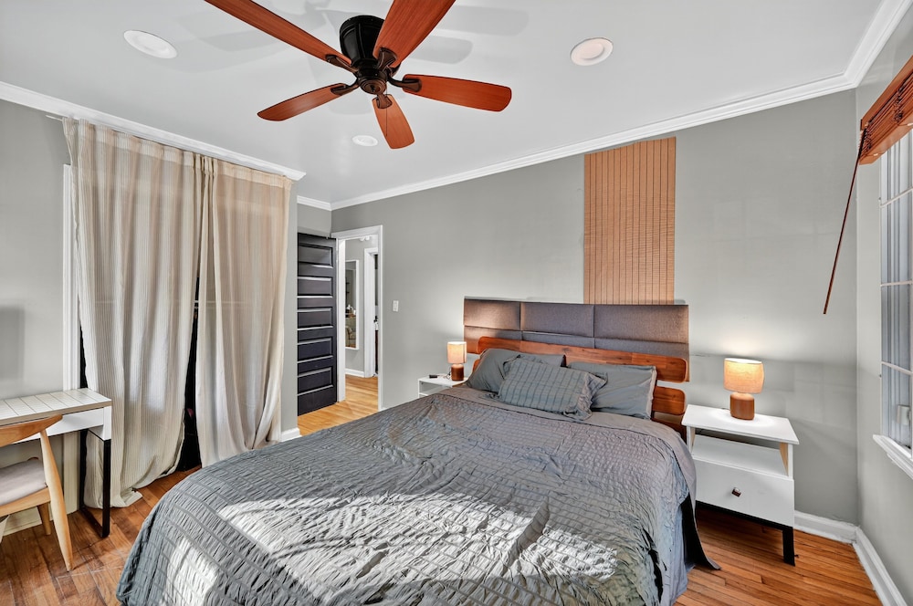 Charming East Atlanta Oasis Meets City Vibe 2 Bedroom Home