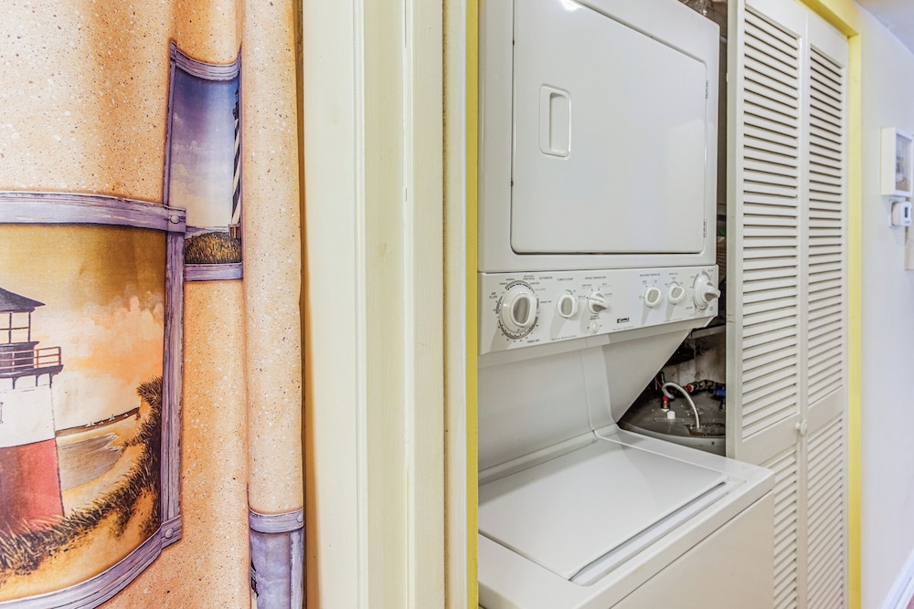 < 1/2 Mi to the Sand! Myrtle Beach Family Condo