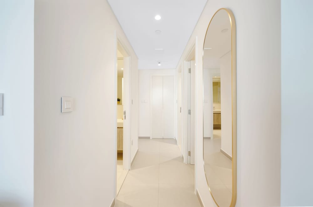 Durrani Homes - Majestic 4BR at Downtown