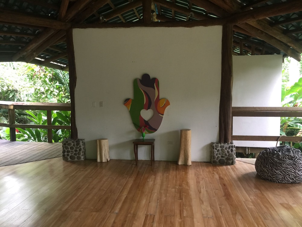 Cinco Ceibas Lodge