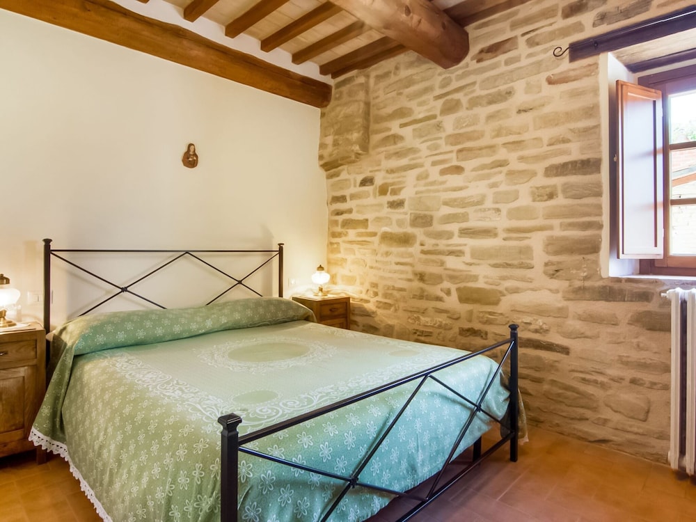 Holiday Home in Citta di Castello With Pool view 3