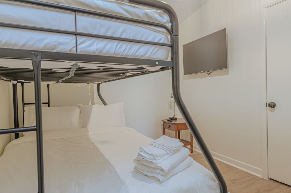 The Columbus Collective 4Bed with games