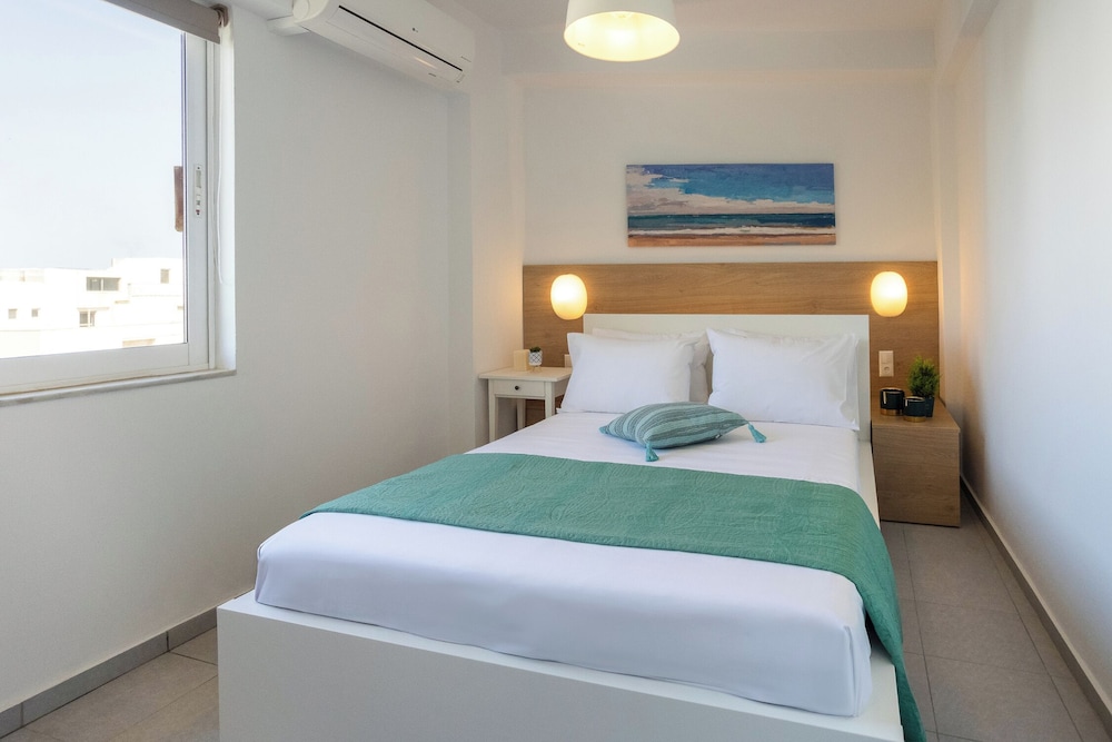 Anemos Deluxe Suites - Ostria