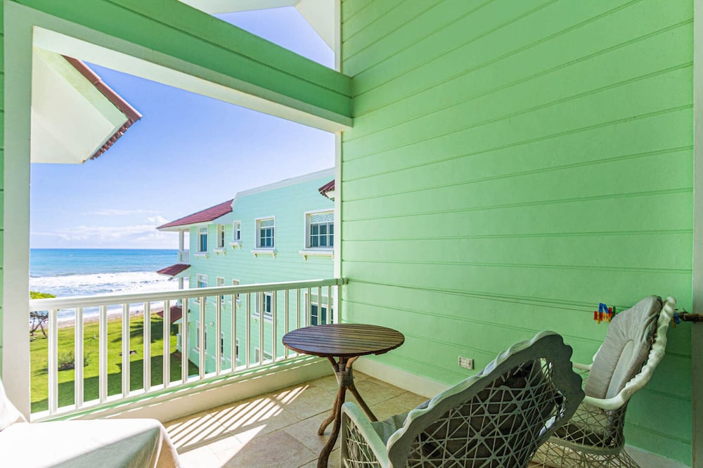 Oceanfront Apartment in Cabarete With Pool and Beach Access