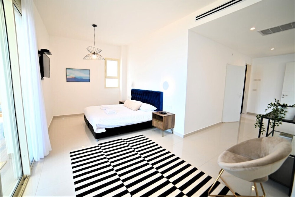 Nino Kings Penthouse view 5