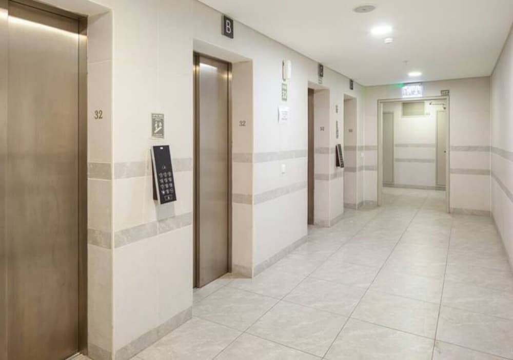 Fresh 3BR APT 32 Floor See View Tower