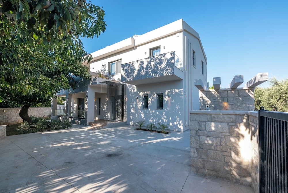Villa Lona